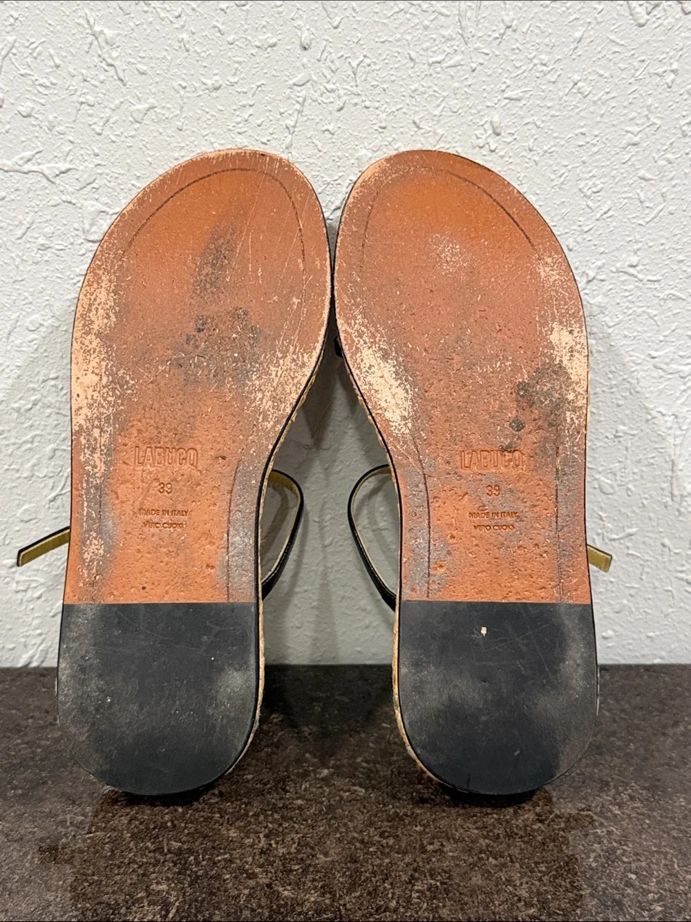 LABUCQ Leather T-Strap Sandals Size 39